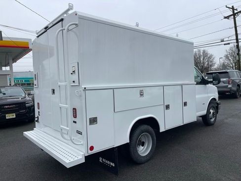 New 2026 Chevrolet Express 3500 Work Van w/ Power Convenience Package image 15