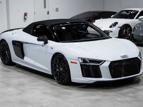 Used 2018 Audi R8 V10 plus AWD/4WD image 14