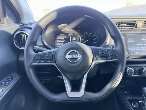 Certified 2024 Nissan Kicks SV image 9
