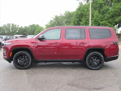 New 2026 Jeep Grand Wagoneer Limited AWD/4WD image 4