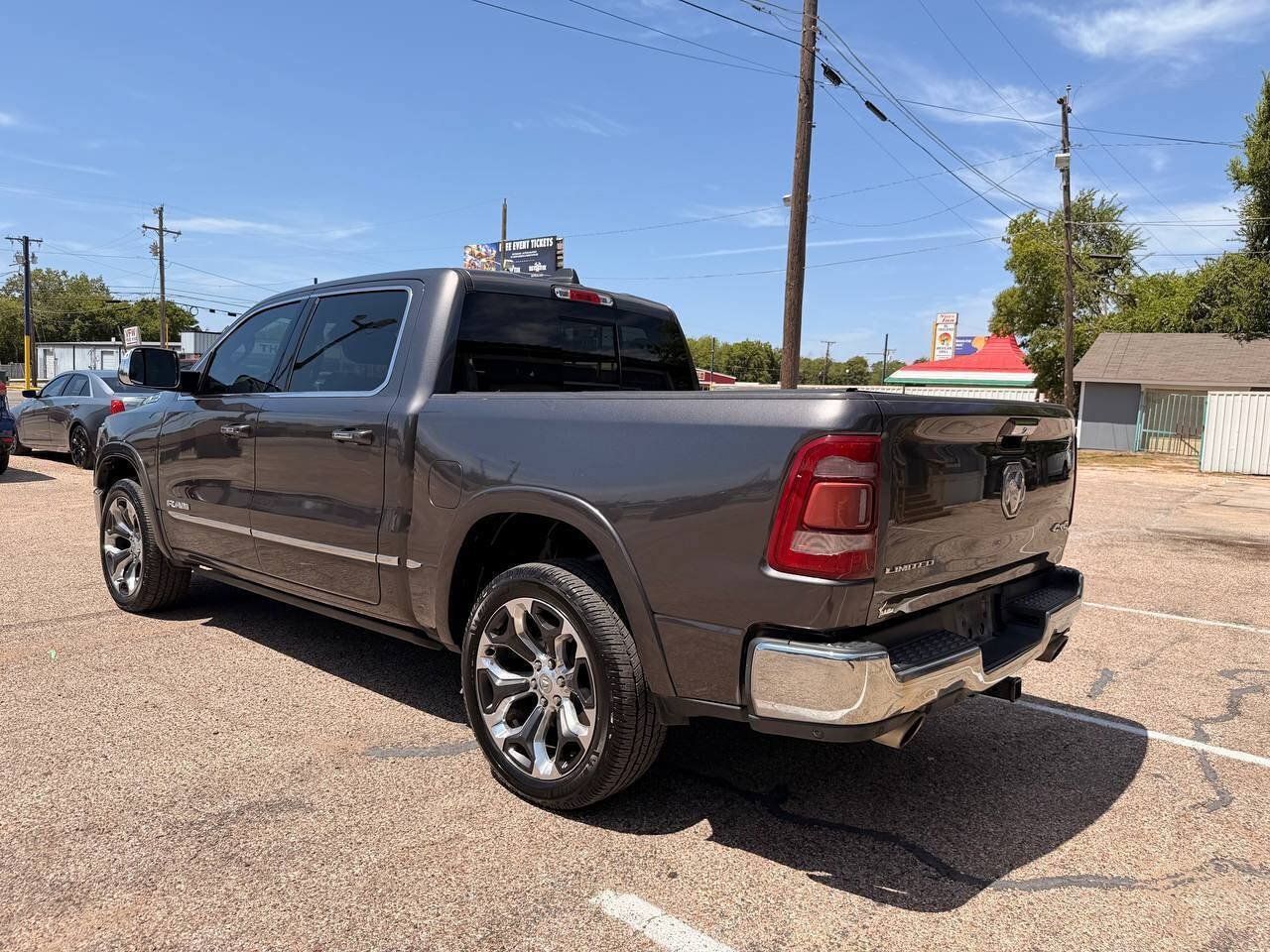 Used 2019 RAM 1500 Limited w/ Advanced Safety Group AWD/4WD image 8