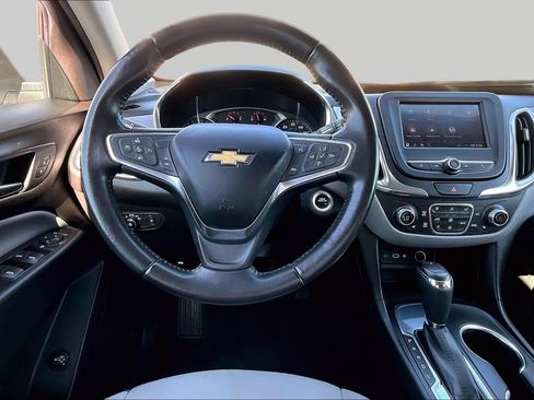 Used 2021 Chevrolet Equinox LT FWD image 5