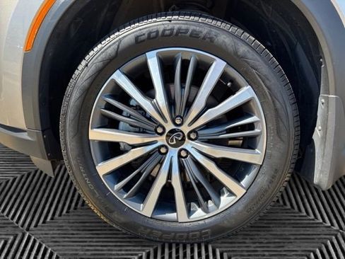 Used 2023 INFINITI QX60 Sensory w/ Cargo Package AWD/4WD image 30