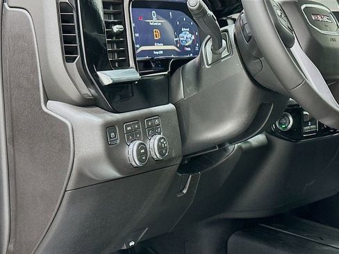 New 2026 GMC Sierra 3500 SLT AWD/4WD image 13