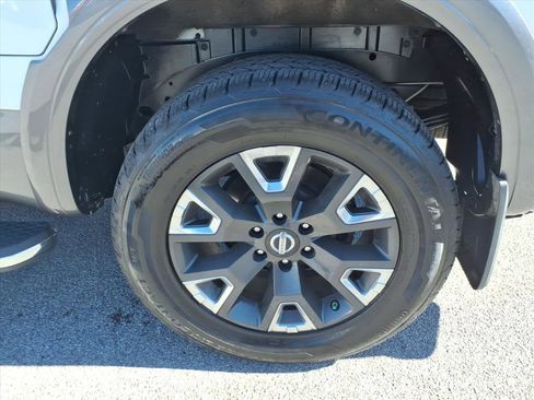 Certified 2021 Nissan Titan Platinum Reserve w/ Moonroof Package image 4