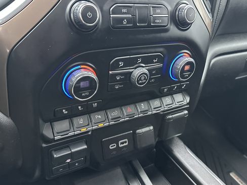 Used 2023 Chevrolet Silverado 3500 High Country w/ Z71 Off-Road Package image 23