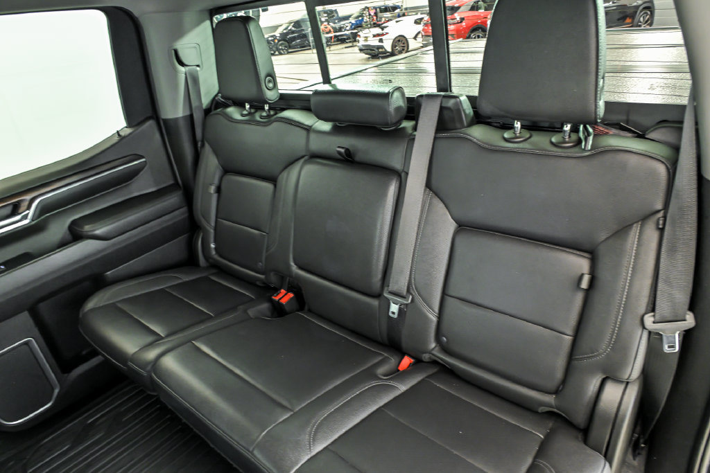 Certified 2022 GMC Sierra 1500 SLT w/ SLT Premium Plus Package AWD/4WD image 15