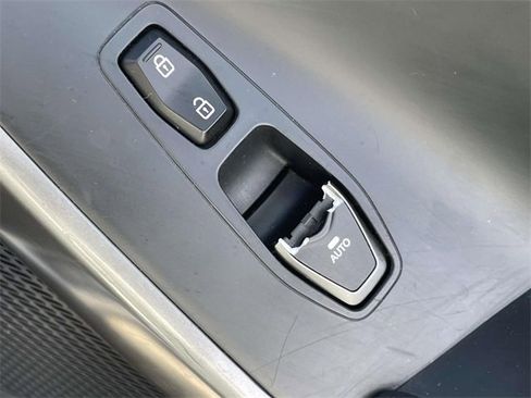 Used 2017 Hyundai Santa Fe SE w/ SE Premium Package 02 image 18