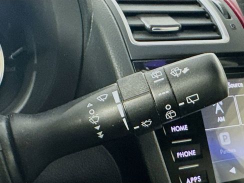 Used 2016 Subaru Crosstrek 2.0i Premium image 13