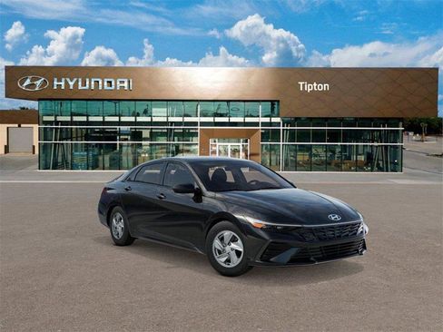 New 2026 Hyundai Elantra SE w/ Cargo Package image 2