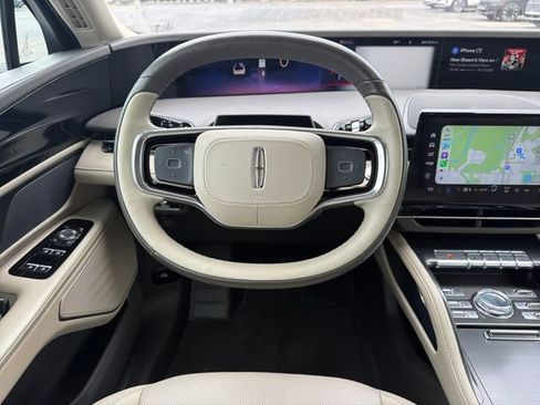 Certified 2024 Lincoln Nautilus Premier AWD/4WD image 18
