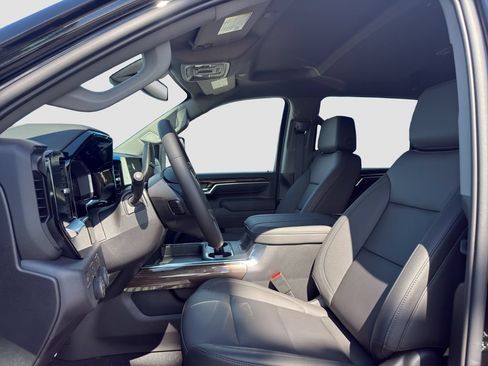 New 2026 Chevrolet Silverado 3500 LT w/ All Star Edition AWD/4WD image 9