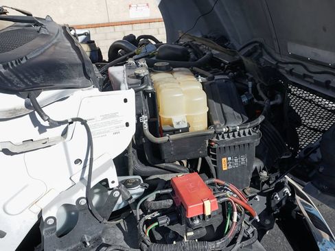 Used 2016 Ford F650 2WD Crew Cab Super Duty image 19