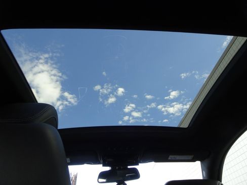 Used 2017 Mercedes-Benz C 300 4MATIC Coupe image 20