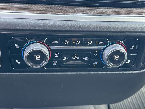 Certified 2025 Chevrolet Silverado 2500 LT w/ Convenience Package image 21