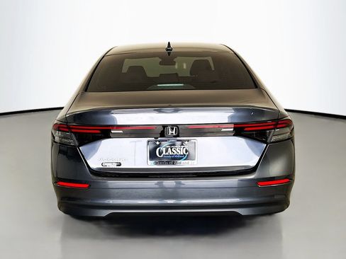 Used 2025 Honda Accord SE image 6