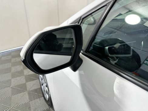 Used 2022 Toyota Corolla LE image 10