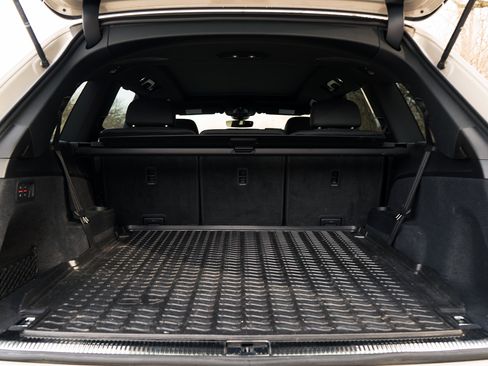 Used 2022 Audi Q7 Premium Plus image 44