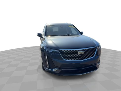 Certified 2020 Cadillac XT6 Premium Luxury FWD image 4