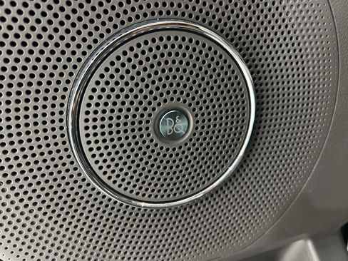 Used 2021 Ford Expedition Limited image 23