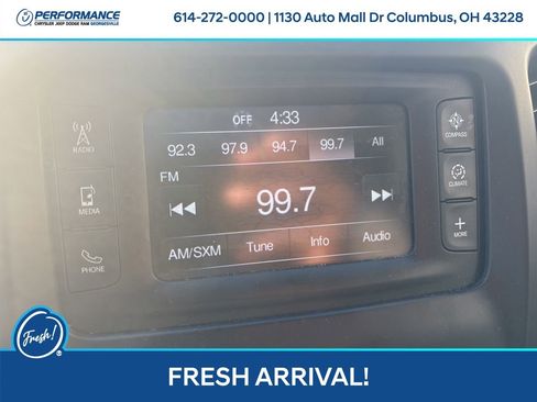 Used 2015 Jeep Cherokee Latitude w/ Comfort/Convenience Group image 21