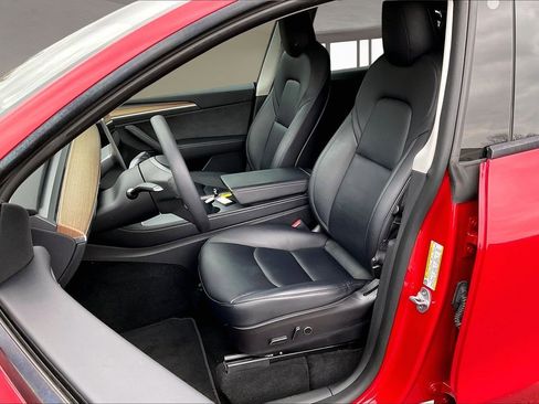 Used 2022 Tesla Model Y Performance image 21