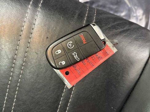 Used 2017 Chrysler 300 S w/ 300S Premium Group image 32