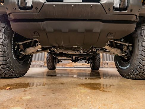 Used 2022 Ford Bronco Black Diamond image 14