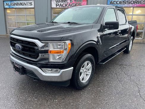 Used 2022 Ford F150 XLT w/ Equipment Group 301A Mid image 3