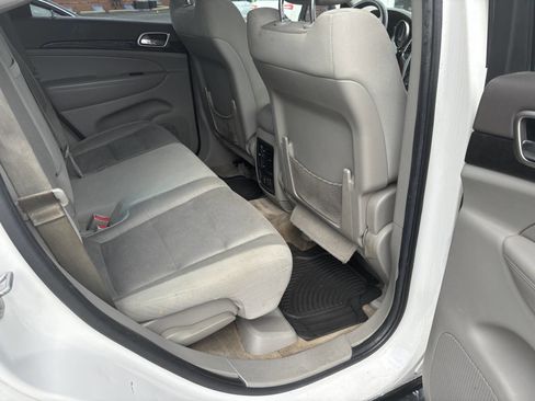 Used 2011 Jeep Grand Cherokee Laredo w/ Security & Convenience Group image 9