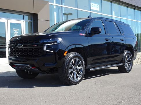 Used 2023 Chevrolet Tahoe Z71 w/ Luxury Package AWD/4WD image 1