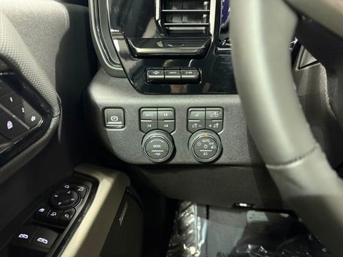 New 2026 Chevrolet Silverado 2500 ZR2 image 16