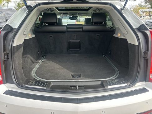 Used 2013 Cadillac SRX Premium image 17