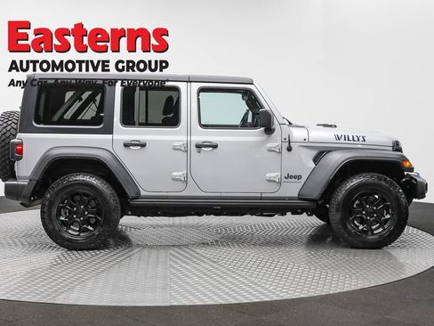 Used 2023 Jeep Wrangler Unlimited w/ Cold Weather Group image 4