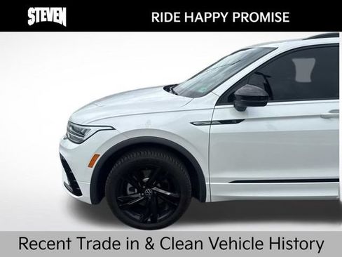 Used 2023 Volkswagen Tiguan SE R-Line FWD image 2