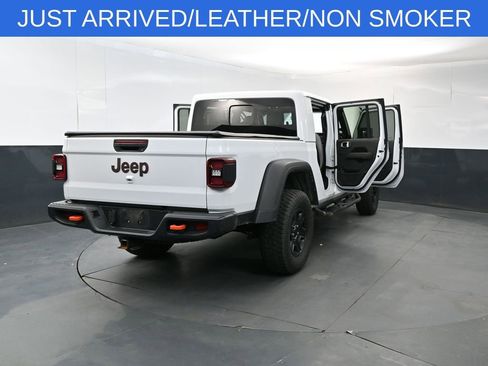 Used 2021 Jeep Gladiator Mojave AWD/4WD image 28