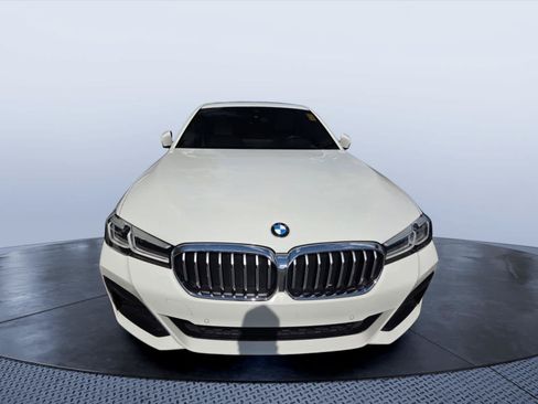 Used 2022 BMW 540i xDrive w/ Executive Package AWD/4WD image 2