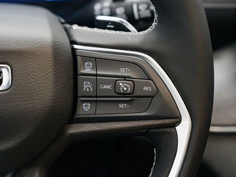 New 2025 Jeep Grand Cherokee L Limited w/ Black Appearance Package image 16