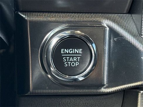Used 2024 Ford F150 Platinum image 39