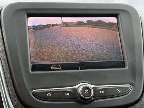 Used 2023 Chevrolet Equinox LS w/ LS Convenience Package FWD image 27