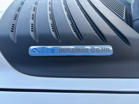 Used 2011 Chevrolet Silverado 3500 LT image 29