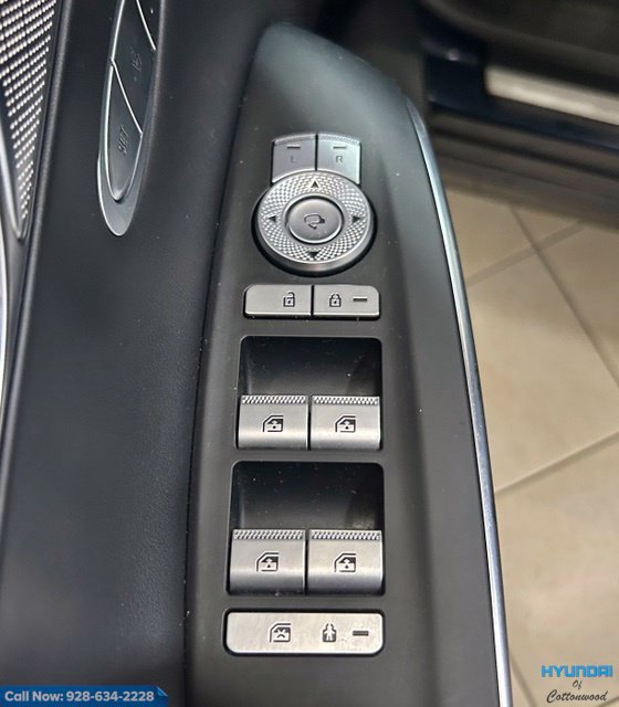 Used 2022 Genesis GV70 2.5T w/ Advanced Package AWD/4WD image 24