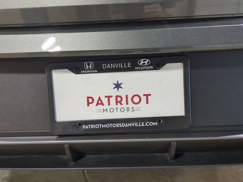 Certified 2025 Hyundai Elantra Sport image 34