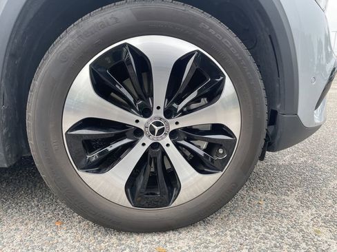 Used 2025 Mercedes-Benz GLA 250 image 9