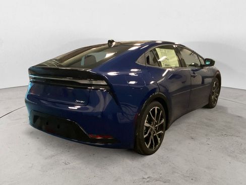 New 2025 Toyota Prius Plug-In Hybrid image 5