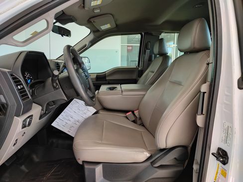 Used 2019 Ford F150 XL w/ Equipment Group 101A Mid AWD/4WD image 8