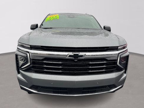 Used 2025 Chevrolet Suburban LS w/ LPO, Dark Essentials Package AWD/4WD image 2