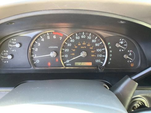 Used 2007 Toyota Sequoia SR5 image 42