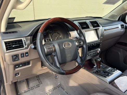 Used 2019 Lexus GX 460 Premium AWD/4WD image 13