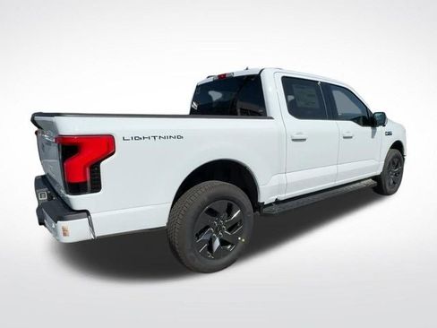 New 2025 Ford F150 Lightning Flash AWD/4WD image 9